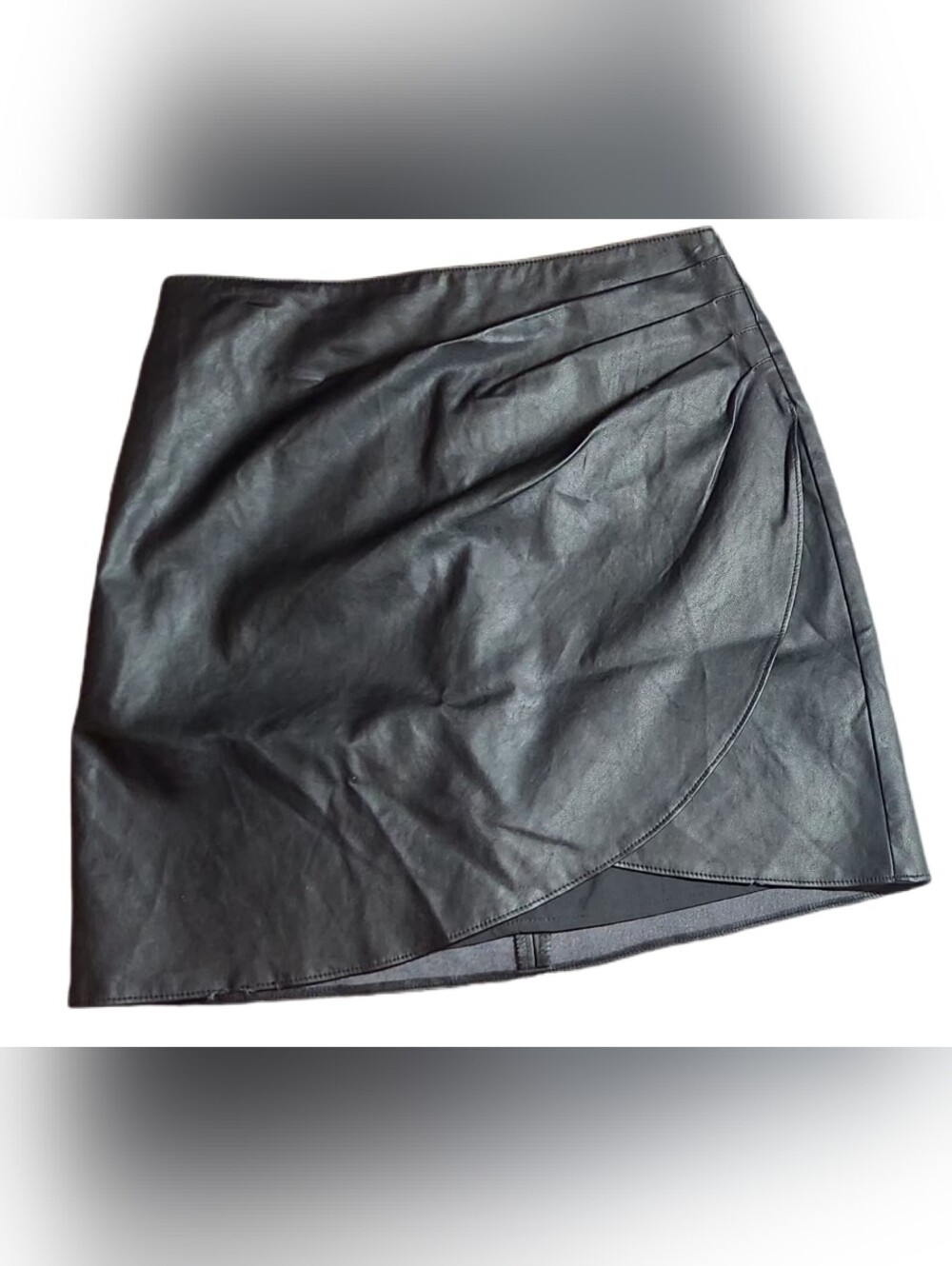Ambercrombie & Fitch Faux Leather Side Pleaded Mini Skirt XS NWT "READ"